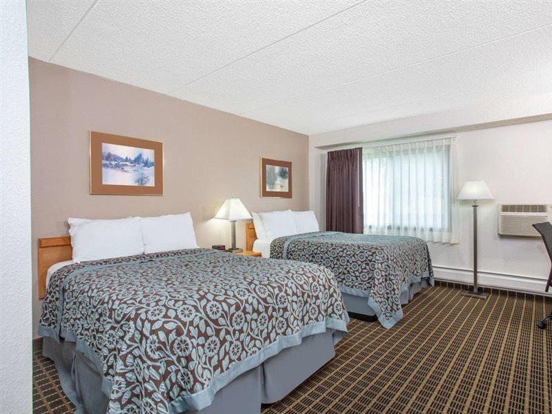 Days Inn By Wyndham Fond Du Lac Ngoại thất bức ảnh